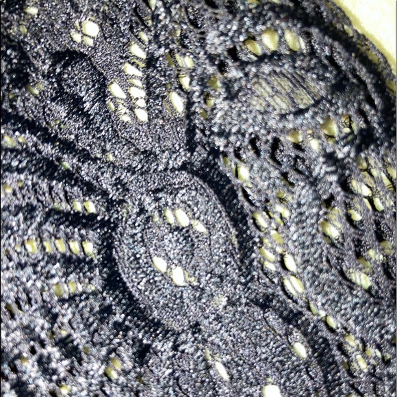 2/20$ or 15$ Mock neck ribbed lace top - Picture 5 of 8